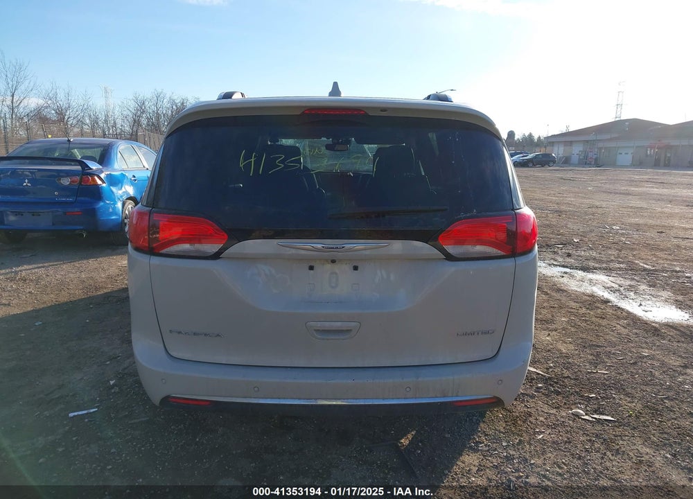 2019 CHRYSLER PACIFICA LIMITED VIN: 2C4RC1GGXKR629765