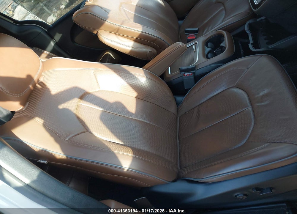 2019 CHRYSLER PACIFICA LIMITED VIN: 2C4RC1GGXKR629765