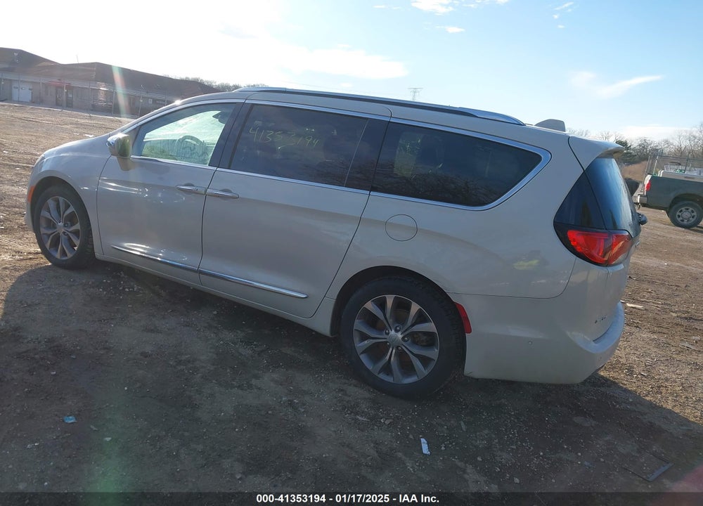 2019 CHRYSLER PACIFICA LIMITED VIN: 2C4RC1GGXKR629765