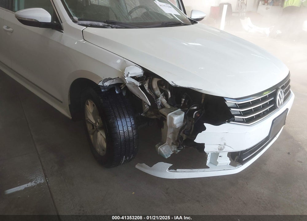 2016 VOLKSWAGEN PASSAT 1.8T S VIN: 1VWAT7A36GC005271