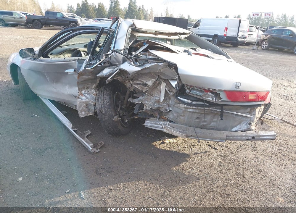 2002 HONDA ACCORD 3.0 EX VIN: 1HGCG22502A001242