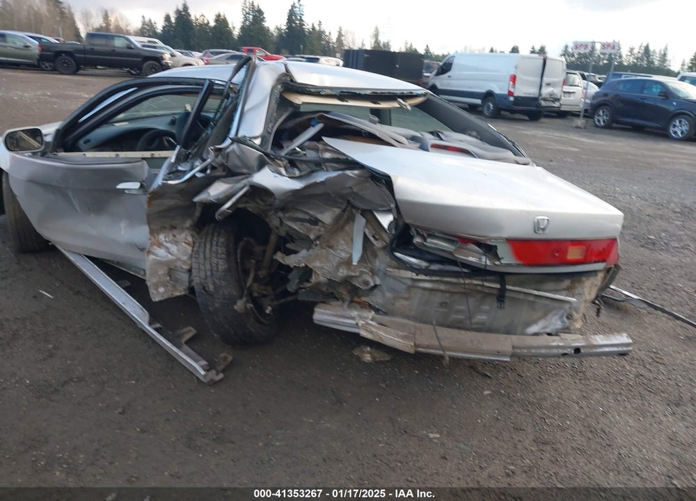 2002 HONDA ACCORD 3.0 EX VIN: 1HGCG22502A001242