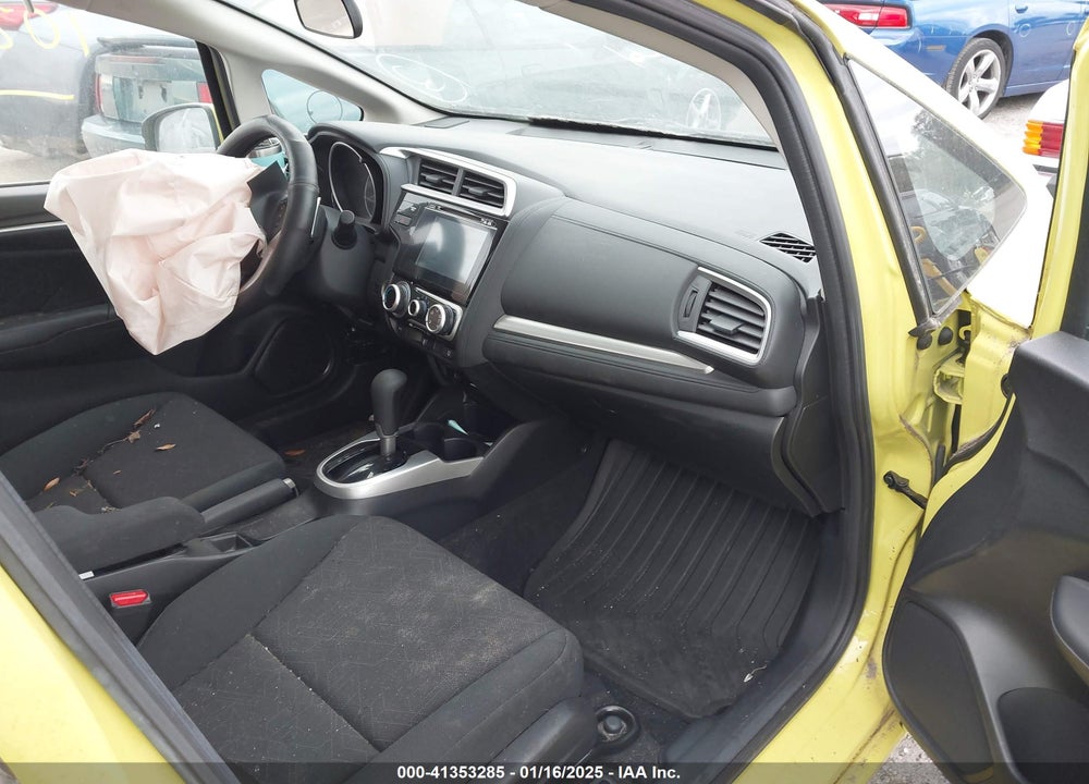 2016 HONDA FIT VIN: JHMGK5H71GX005814