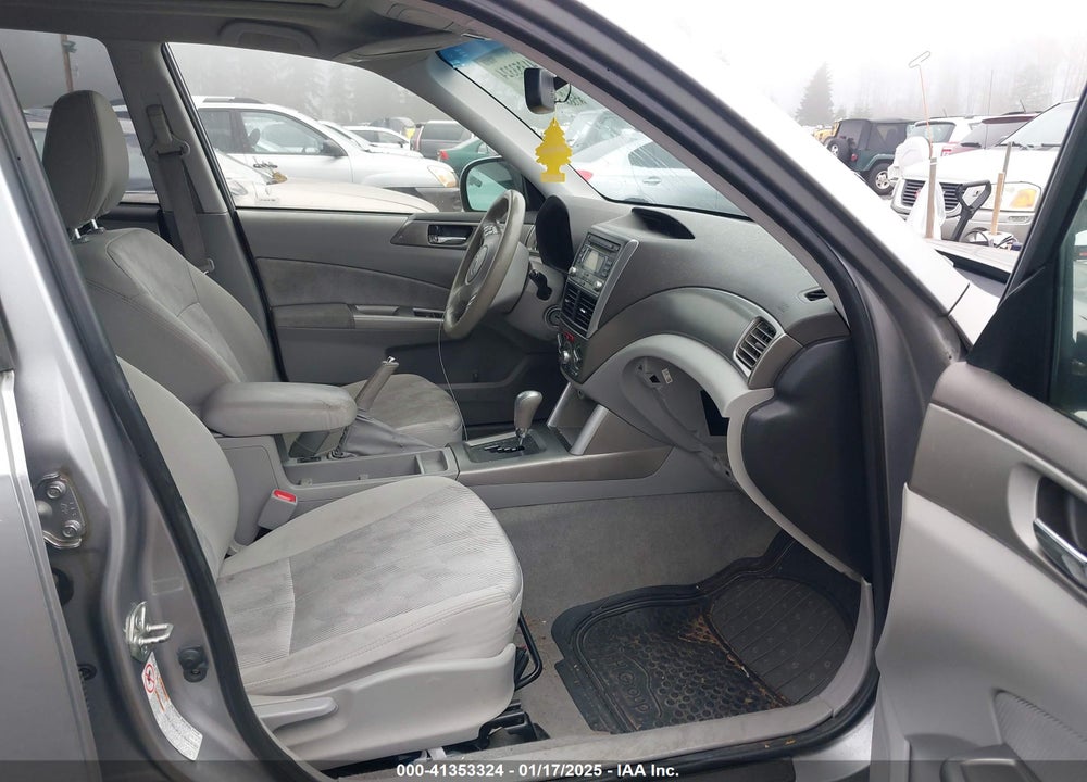 2010 SUBARU FORESTER 2.5X PREMIUM VIN: JF2SH6CC5AH733630