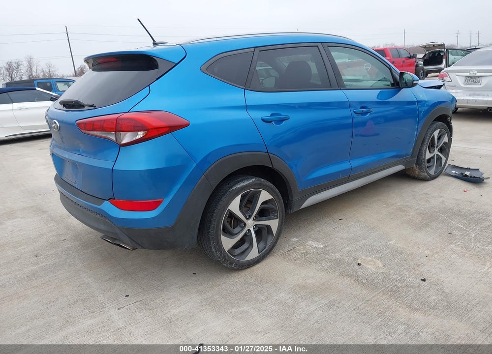 2017 HYUNDAI TUCSON SPORT VIN: KM8J33A20HU474754