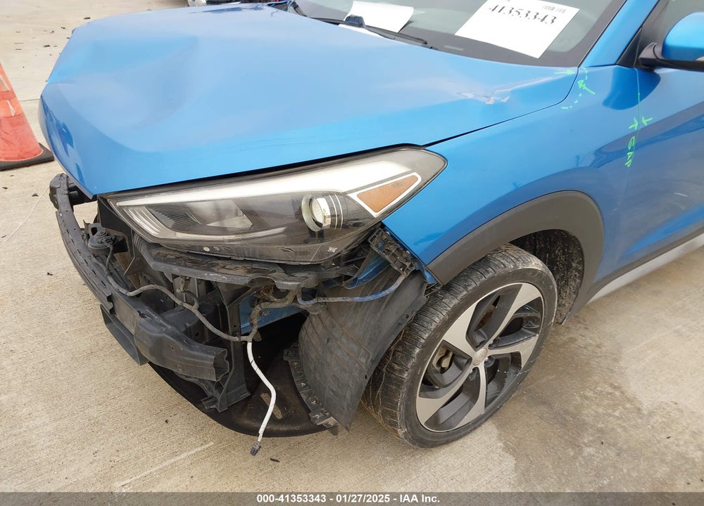 2017 HYUNDAI TUCSON SPORT VIN: KM8J33A20HU474754
