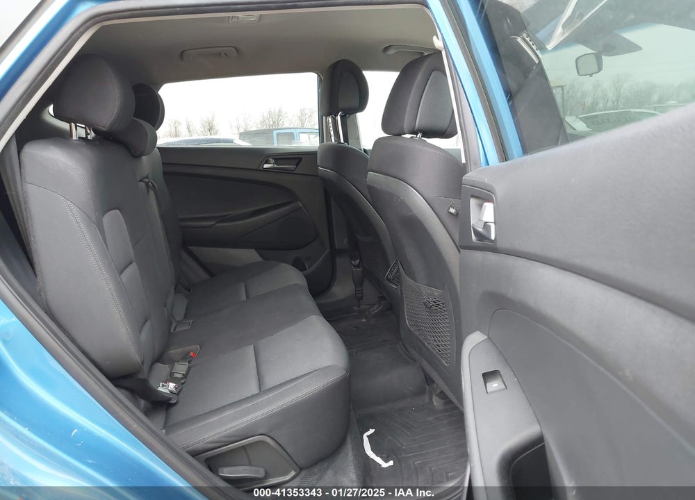 2017 HYUNDAI TUCSON SPORT VIN: KM8J33A20HU474754
