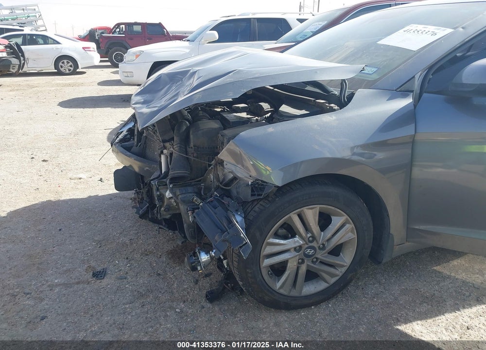 2020 HYUNDAI ELANTRA VIN: 5NPD84LF8LH523839