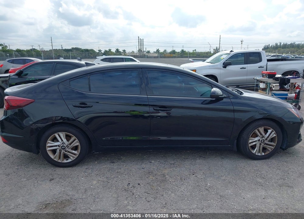 2020 HYUNDAI ELANTRA VIN: 5NPD84LF2LH553340