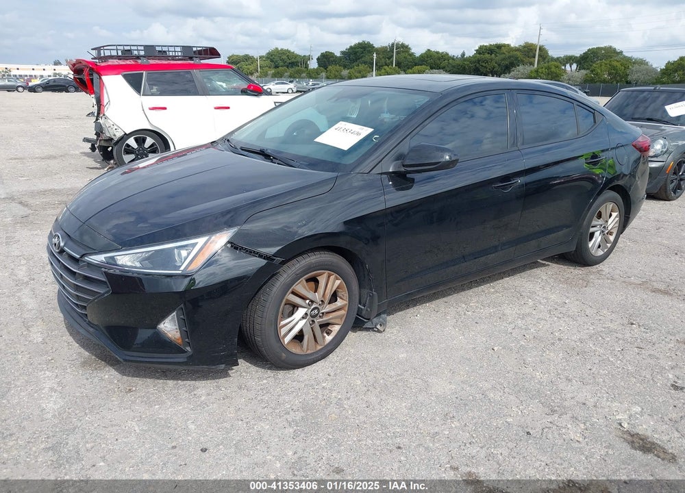 2020 HYUNDAI ELANTRA VIN: 5NPD84LF2LH553340