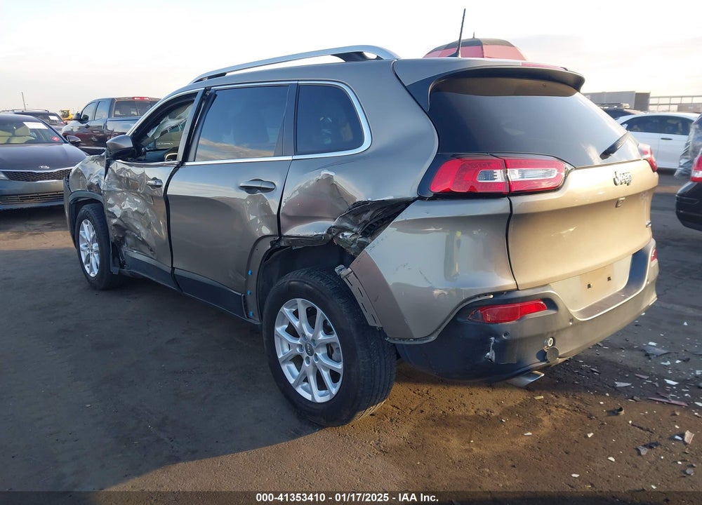 2017 JEEP CHEROKEE LATITUDE FWD VIN: 1C4PJLCB0HW650286