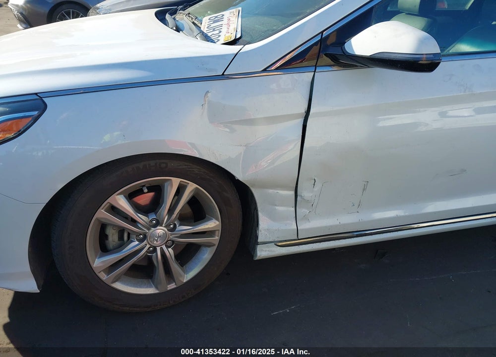 2019 HYUNDAI SONATA VIN: 5NPE34AF1KH820438