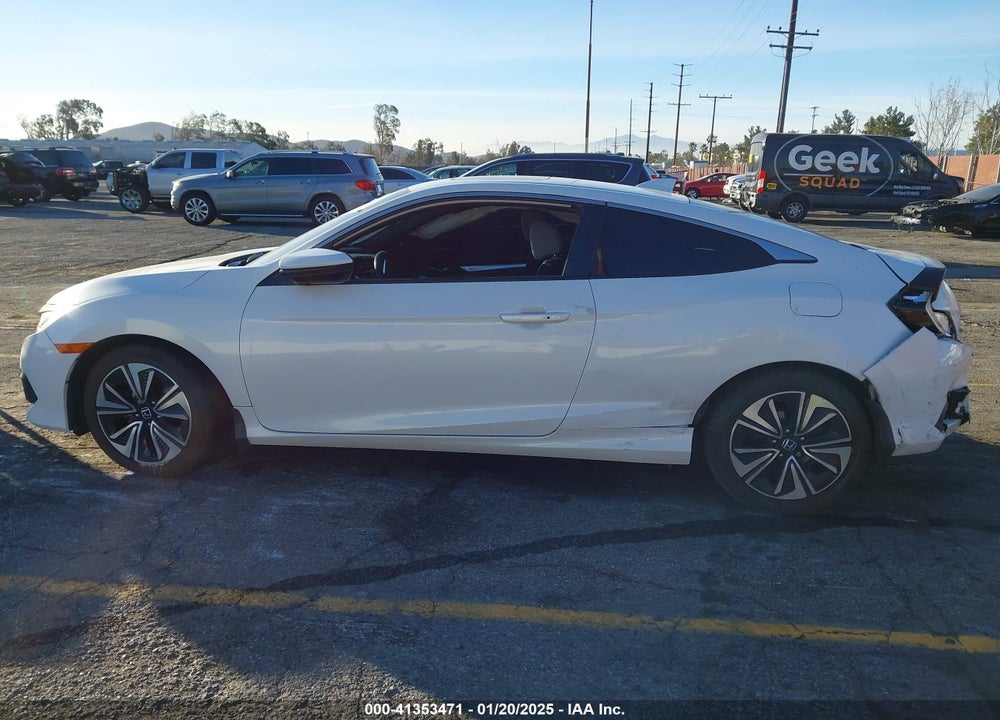 2018 HONDA CIVIC VIN: 2HGFC3B36JH353089