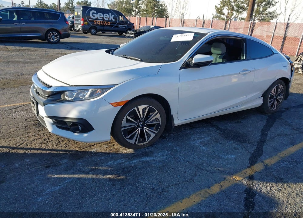 2018 HONDA CIVIC VIN: 2HGFC3B36JH353089