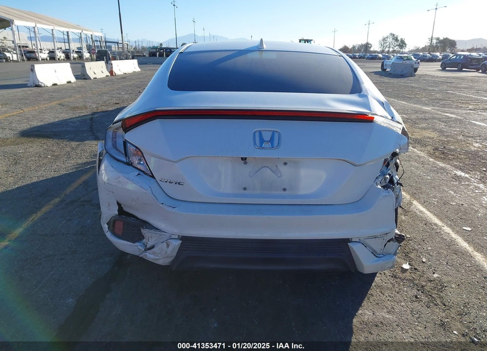 2018 HONDA CIVIC VIN: 2HGFC3B36JH353089