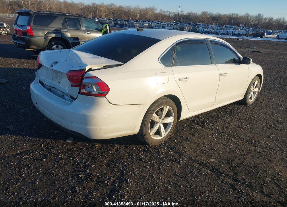 2012 VOLKSWAGEN PASSAT VIN: 1VWBP7A3XCC077531