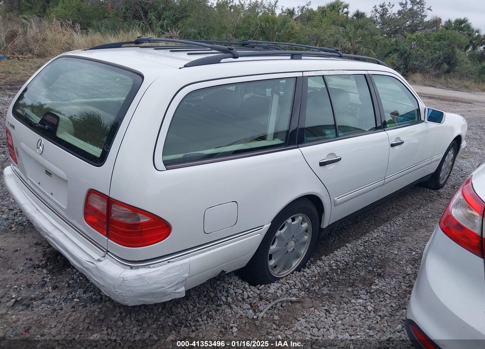 1998 MERCEDES-BENZ E 320 VIN: WDBJH65F0WA490339