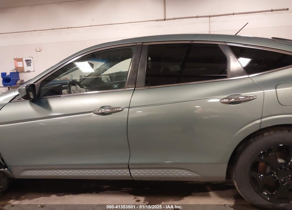 2010 HONDA ACCORD CROSSTOUR EX-L VIN: 5J6TF2H56AL016124