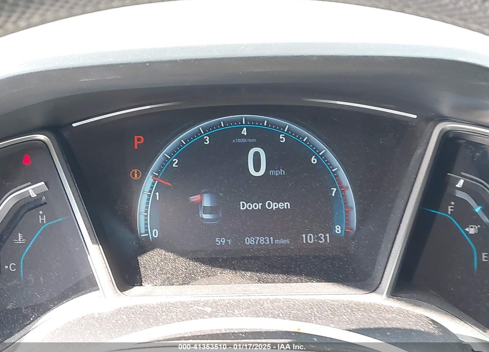 2018 HONDA CIVIC VIN: 2HGFC2F79JH569817