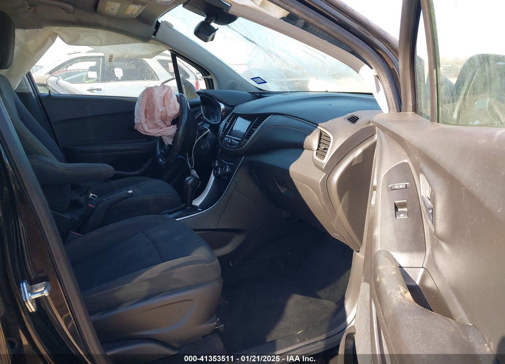 2021 CHEVROLET TRAX FWD LS VIN: KL7CJKSB7MB324848