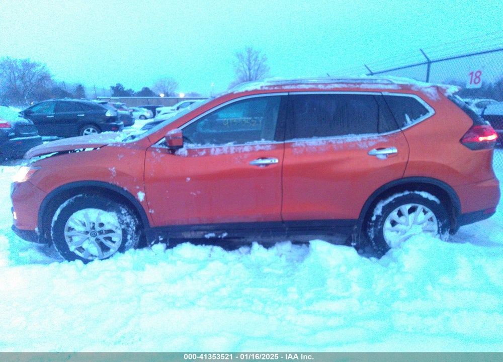 2017 NISSAN ROGUE SV VIN: JN8AT2MV6HW020408
