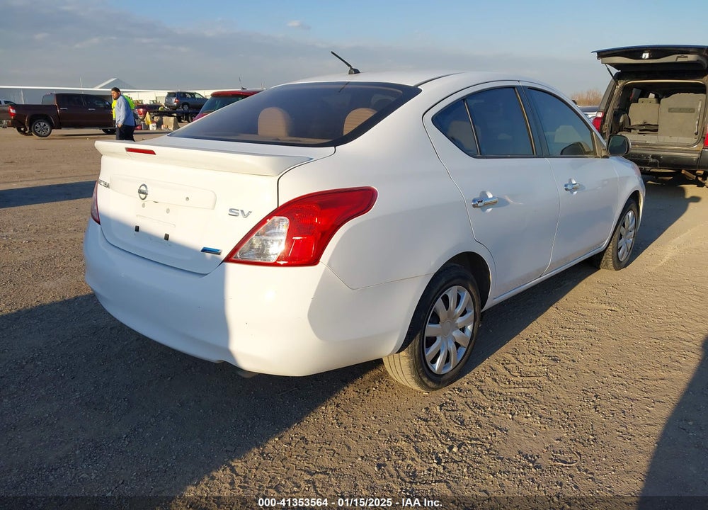 2013 NISSAN VERSA 1.6 SV VIN: 3N1CN7AP8DL889581