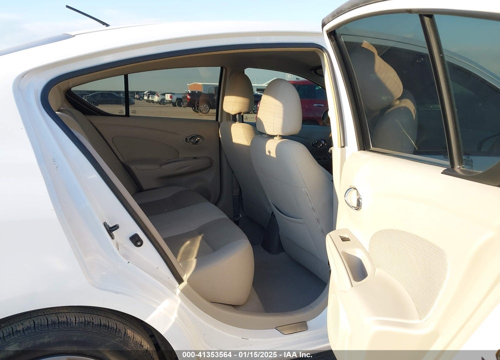 2013 NISSAN VERSA 1.6 SV VIN: 3N1CN7AP8DL889581