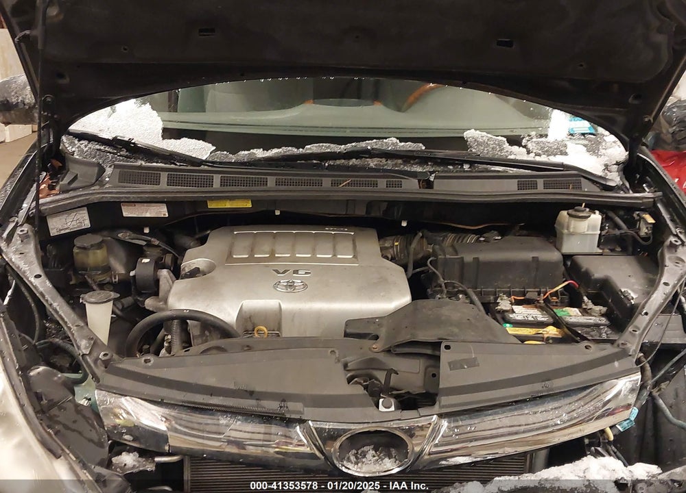 2008 TOYOTA SIENNA VIN: 5TDBK22C58S017116