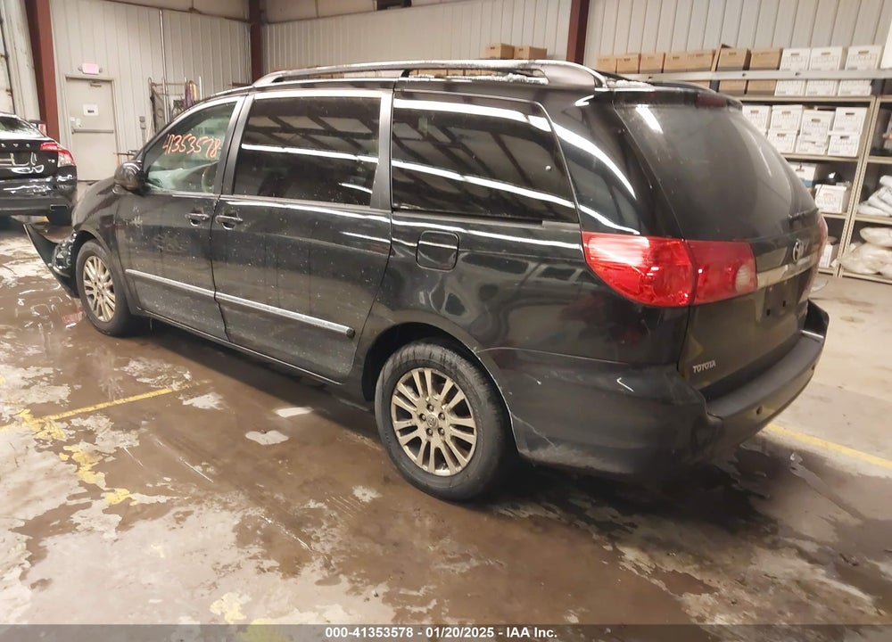 2008 TOYOTA SIENNA VIN: 5TDBK22C58S017116