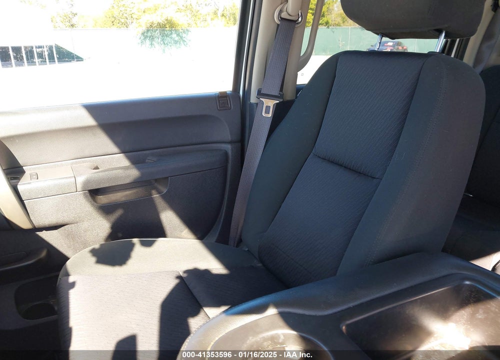 2013 CHEVROLET SILVERADO 1500 VIN: 3GCPCREA6DG162924