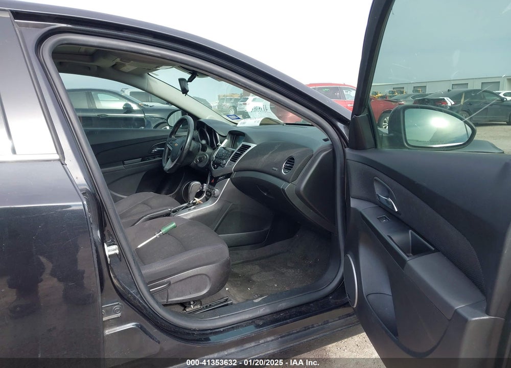 2014 CHEVROLET CRUZE 1LT AUTO VIN: 1G1PC5SB5E7365136