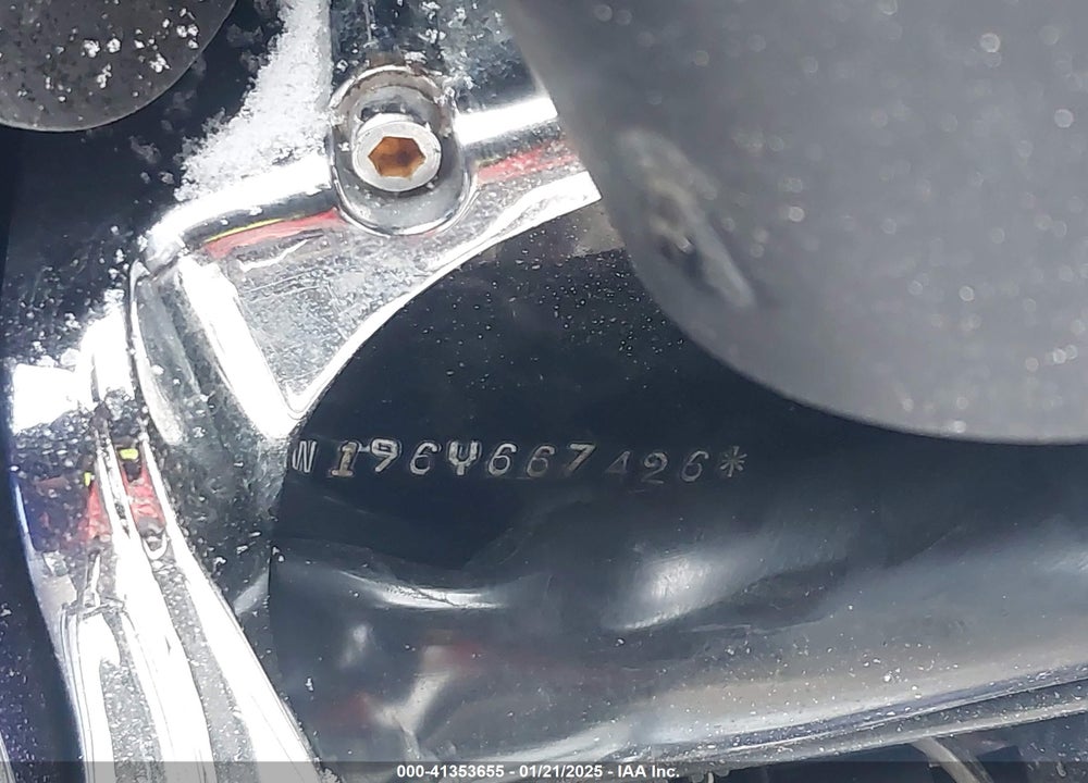 2006 HARLEY-DAVIDSON FLHXI VIN: 1HD1KBW196Y667426