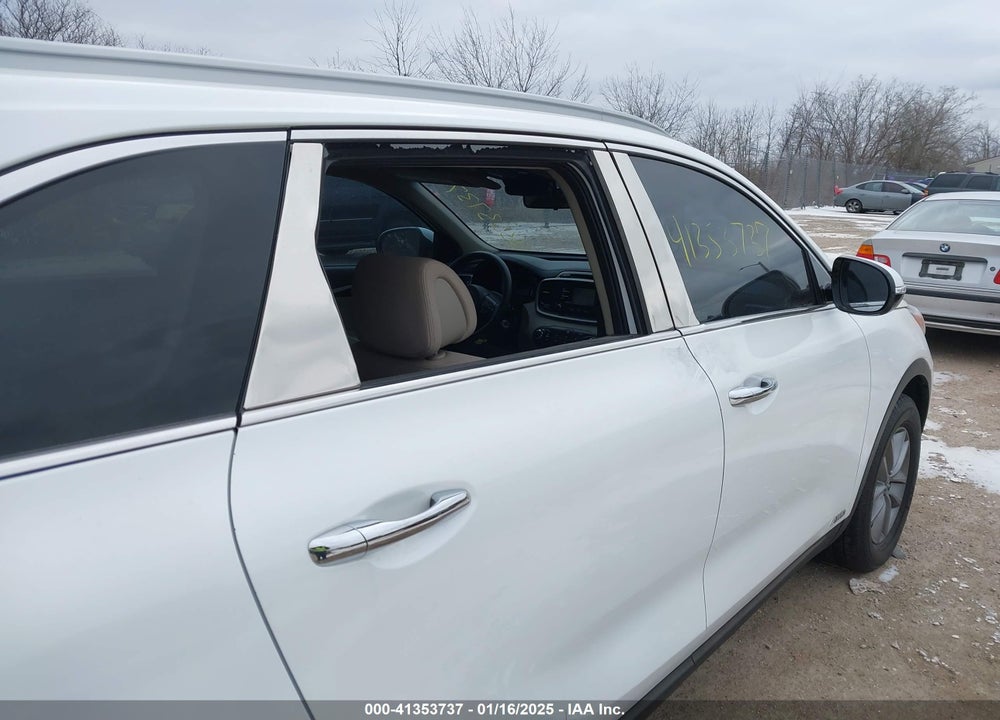 2016 KIA SORENTO 2.4L LX VIN: 5XYPGDA33GG003974