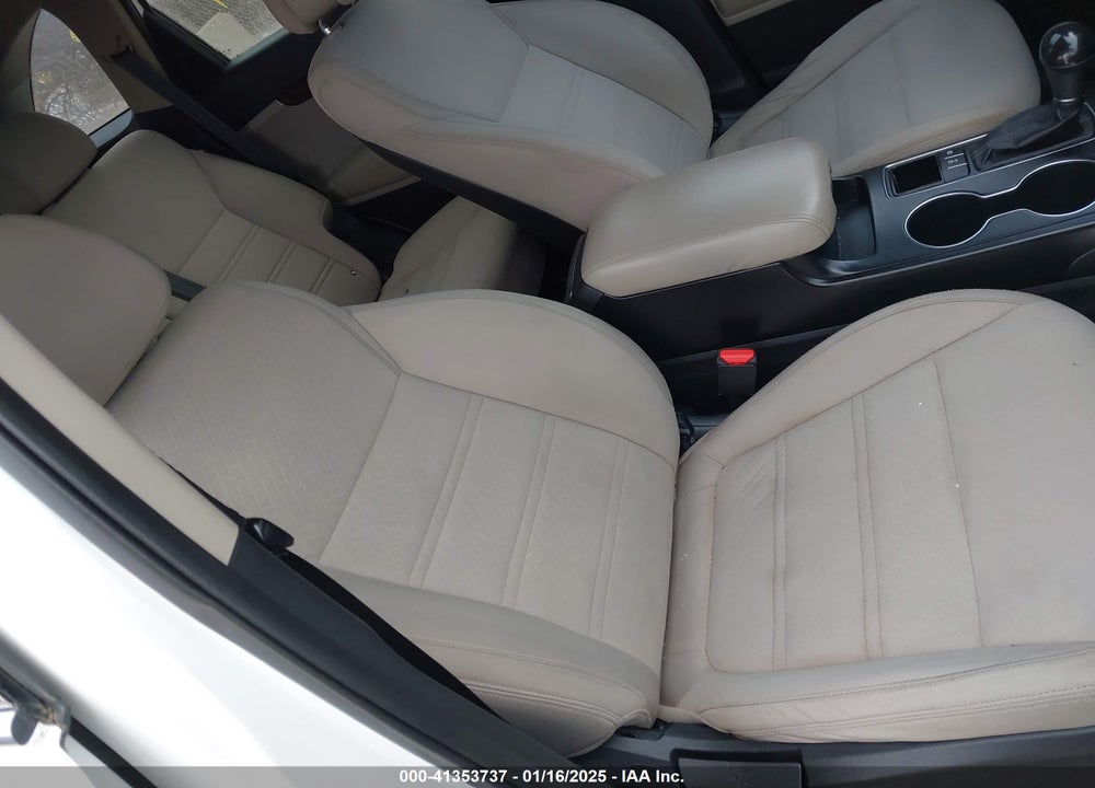 2016 KIA SORENTO 2.4L LX VIN: 5XYPGDA33GG003974