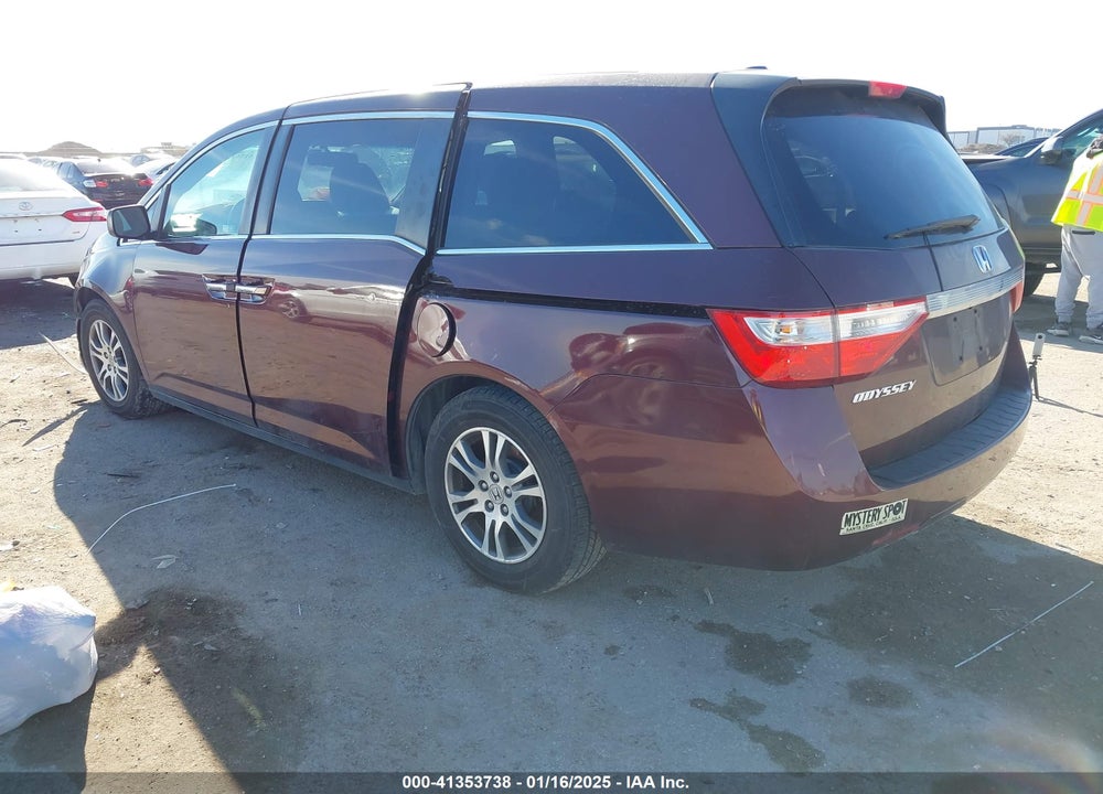 2011 HONDA ODYSSEY EX-L VIN: 5FNRL5H60BB074799