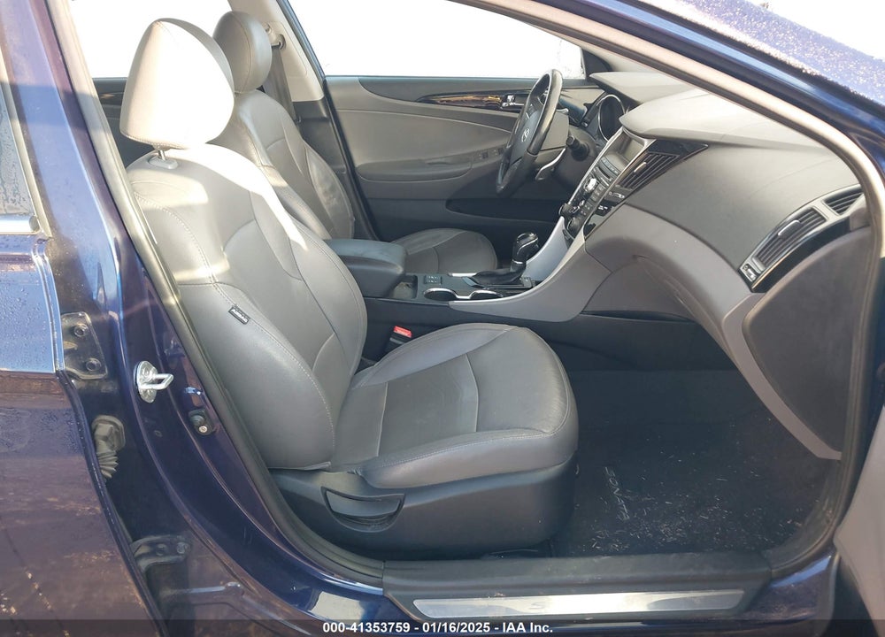 2011 HYUNDAI SONATA VIN: 5NPEC4AB7BH304226