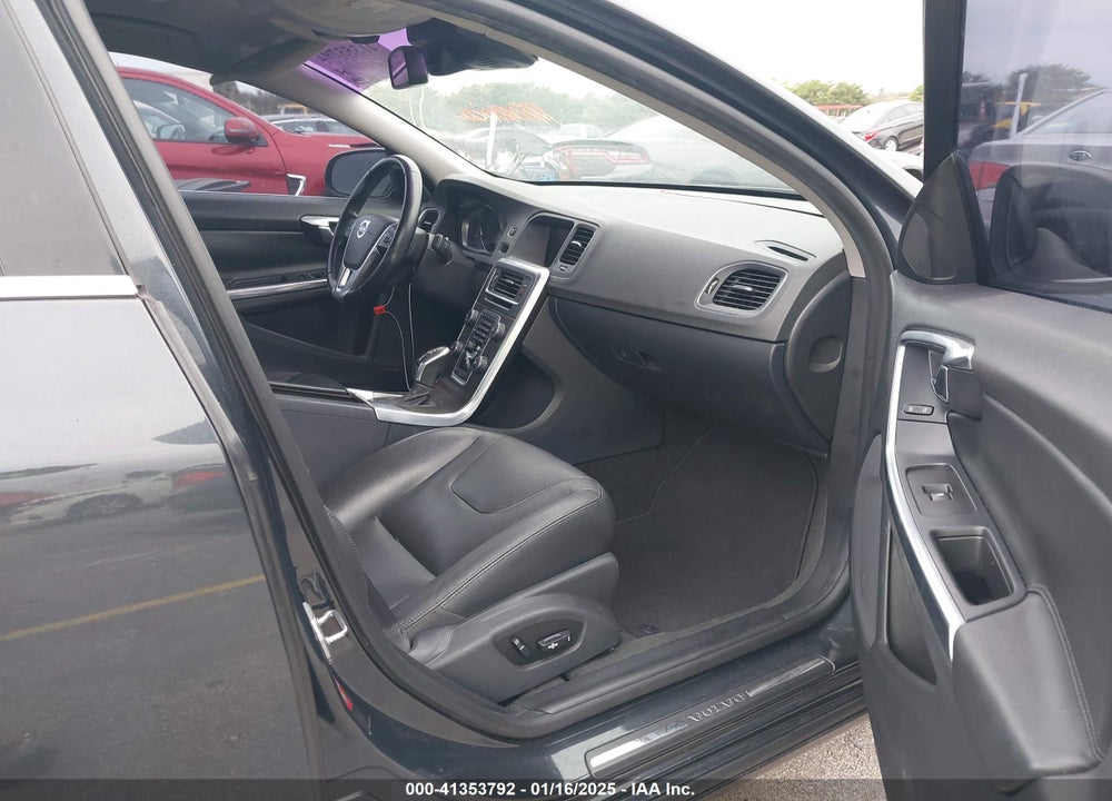 2015 VOLVO S60 VIN: YV140MFB1F2307394