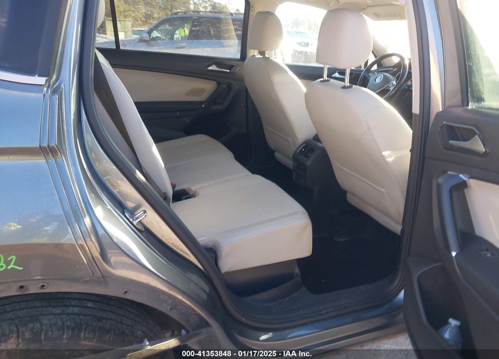 2018 VOLKSWAGEN TIGUAN 2.0T SE/2.0T SEL VIN: 3VV2B7AX6JM008823