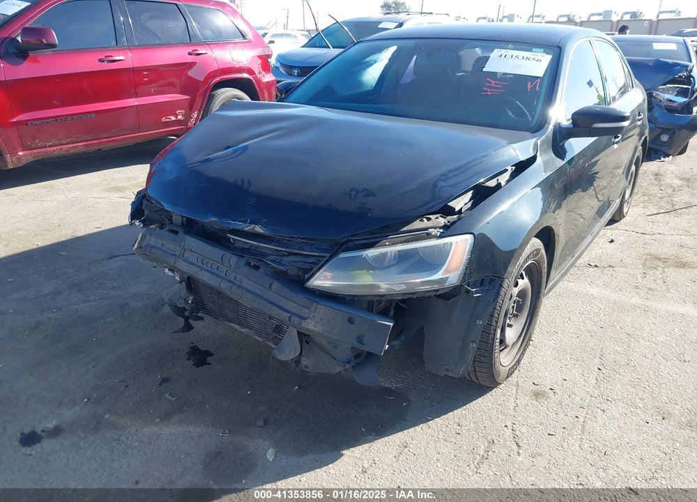 2011 VOLKSWAGEN JETTA VIN: 3VWDZ7AJ0BM328099
