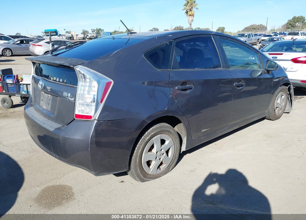 2011 TOYOTA PRIUS THREE VIN: JTDKN3DU2B0303681