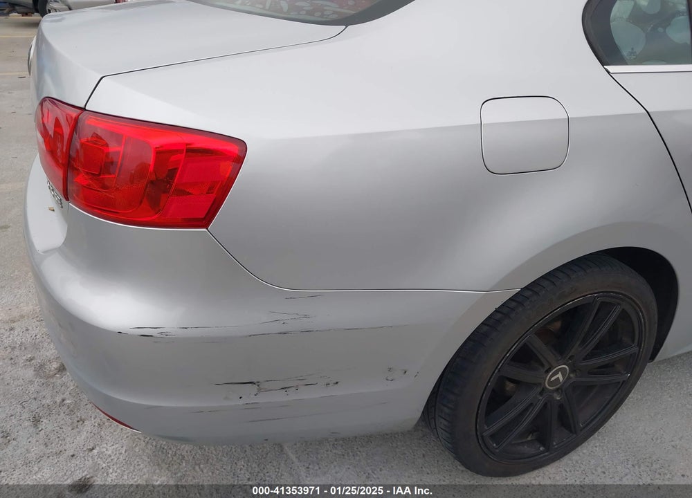 2013 VOLKSWAGEN JETTA VIN: 3VWDP7AJ5DM353461