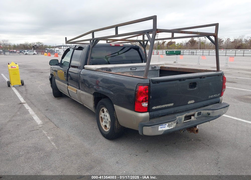 2003 CHEVROLET SILVERADO 1500 LS VIN: 2GCEC19V431221403