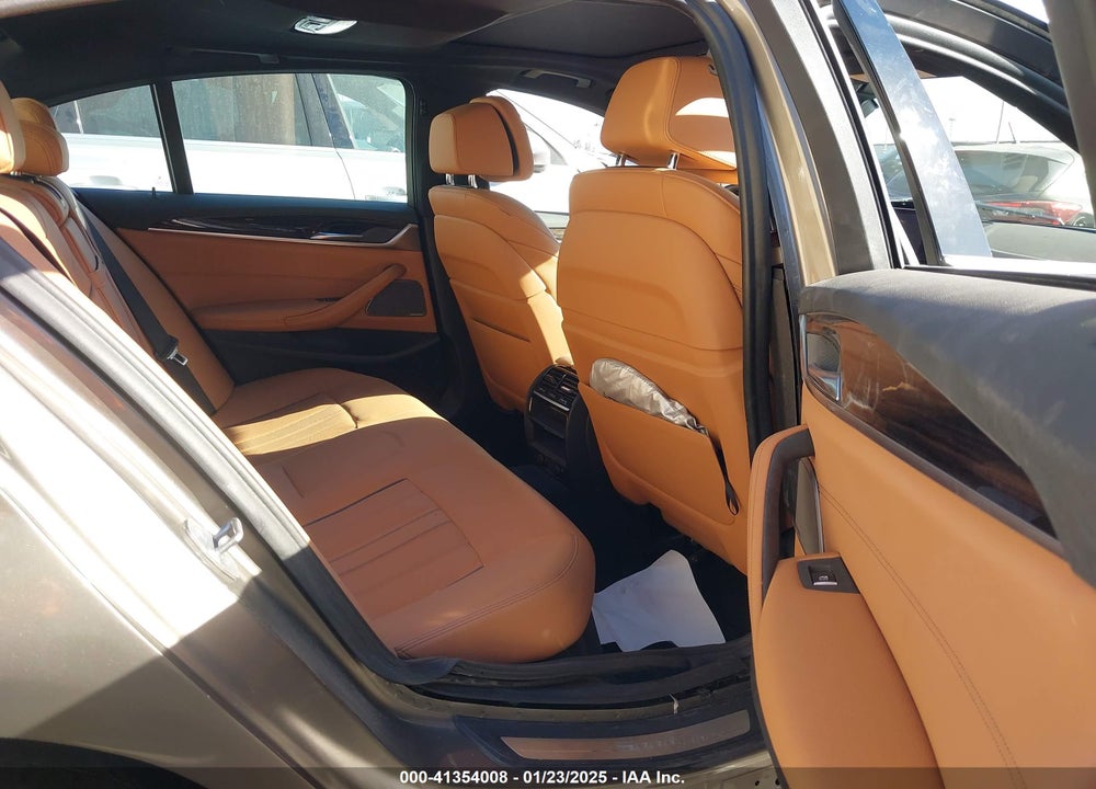 2019 BMW 540I VIN: WBAJE5C5XKG919389