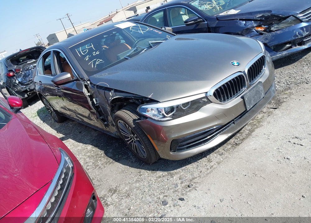 2019 BMW 540I VIN: WBAJE5C5XKG919389
