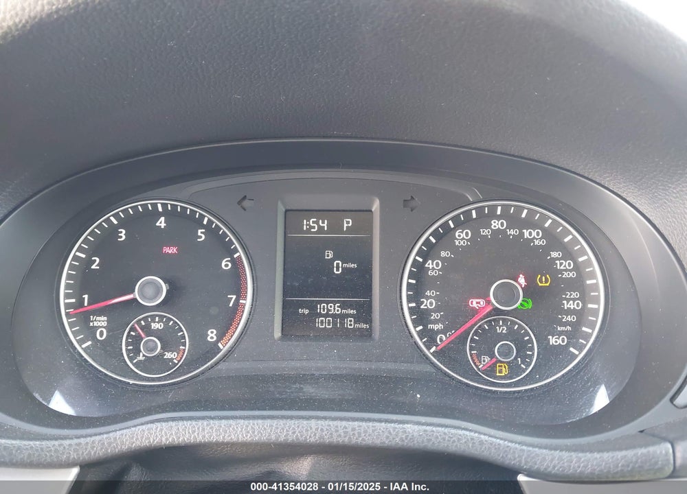 2013 VOLKSWAGEN PASSAT VIN: 1VWAP7A36DC137172