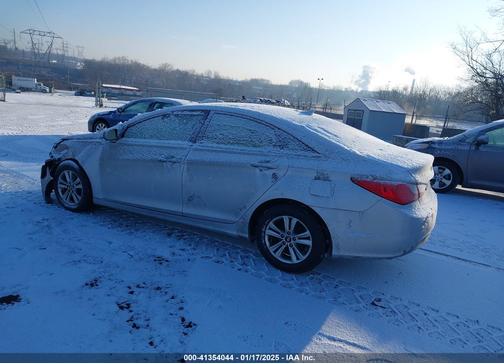 2011 HYUNDAI SONATA GLS VIN: 5NPEB4AC7BH167560