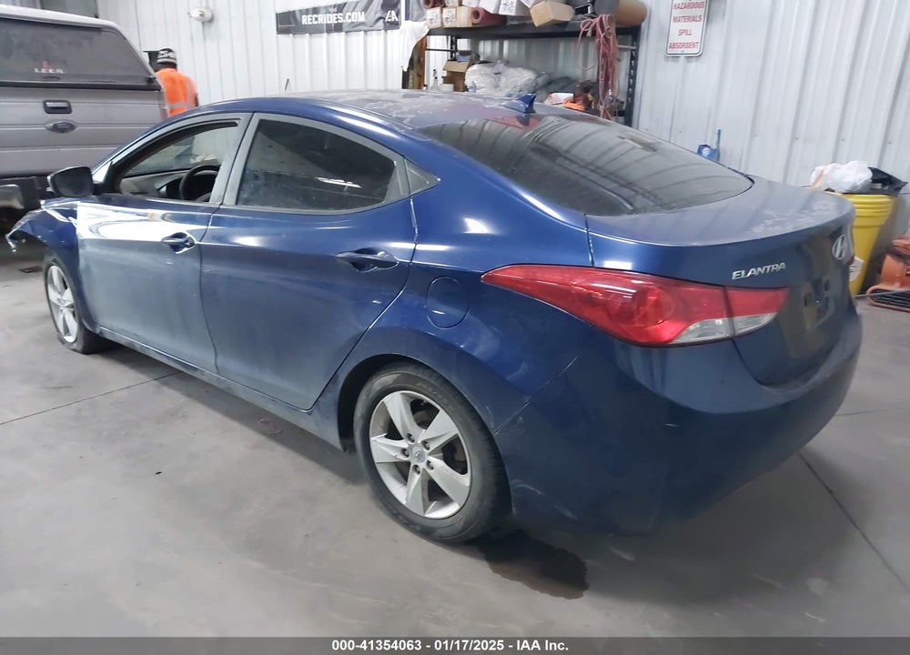 2013 HYUNDAI ELANTRA VIN: KMHDH4AE7DU532481