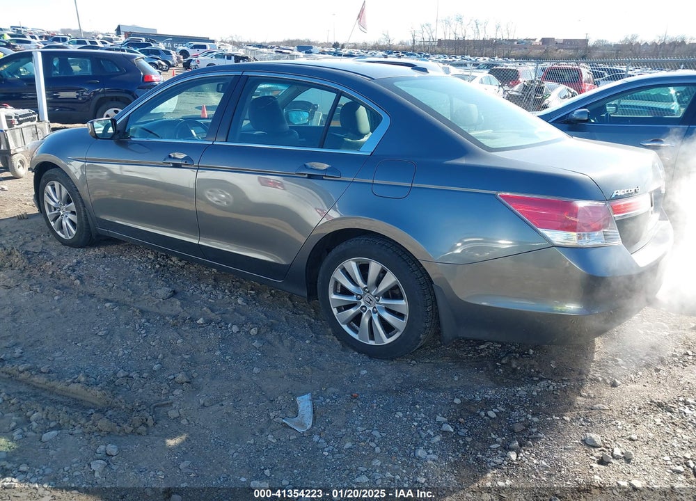 2011 HONDA ACCORD VIN: 1HGCP2F89BA102994
