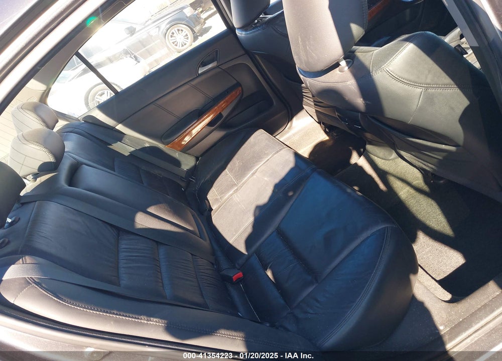 2011 HONDA ACCORD VIN: 1HGCP2F89BA102994