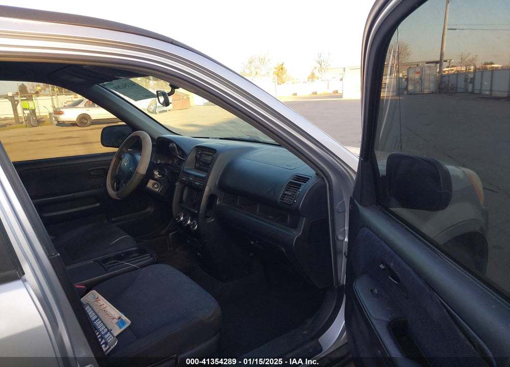 2006 HONDA CR-V LX VIN: JHLRD68576C004216